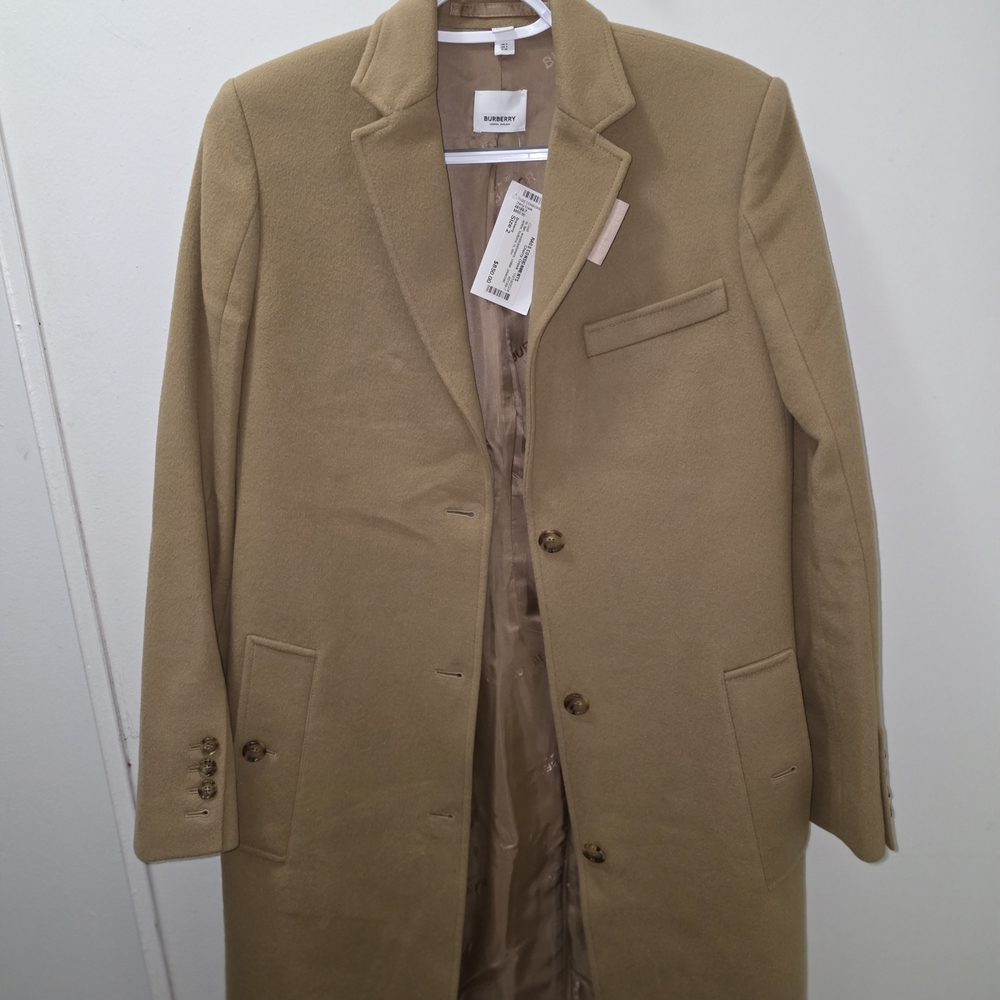 B urberry Coat